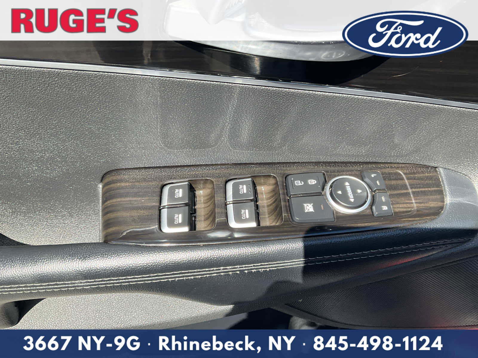 Used 2019 Kia Sorento EX AWD/4WD image 16