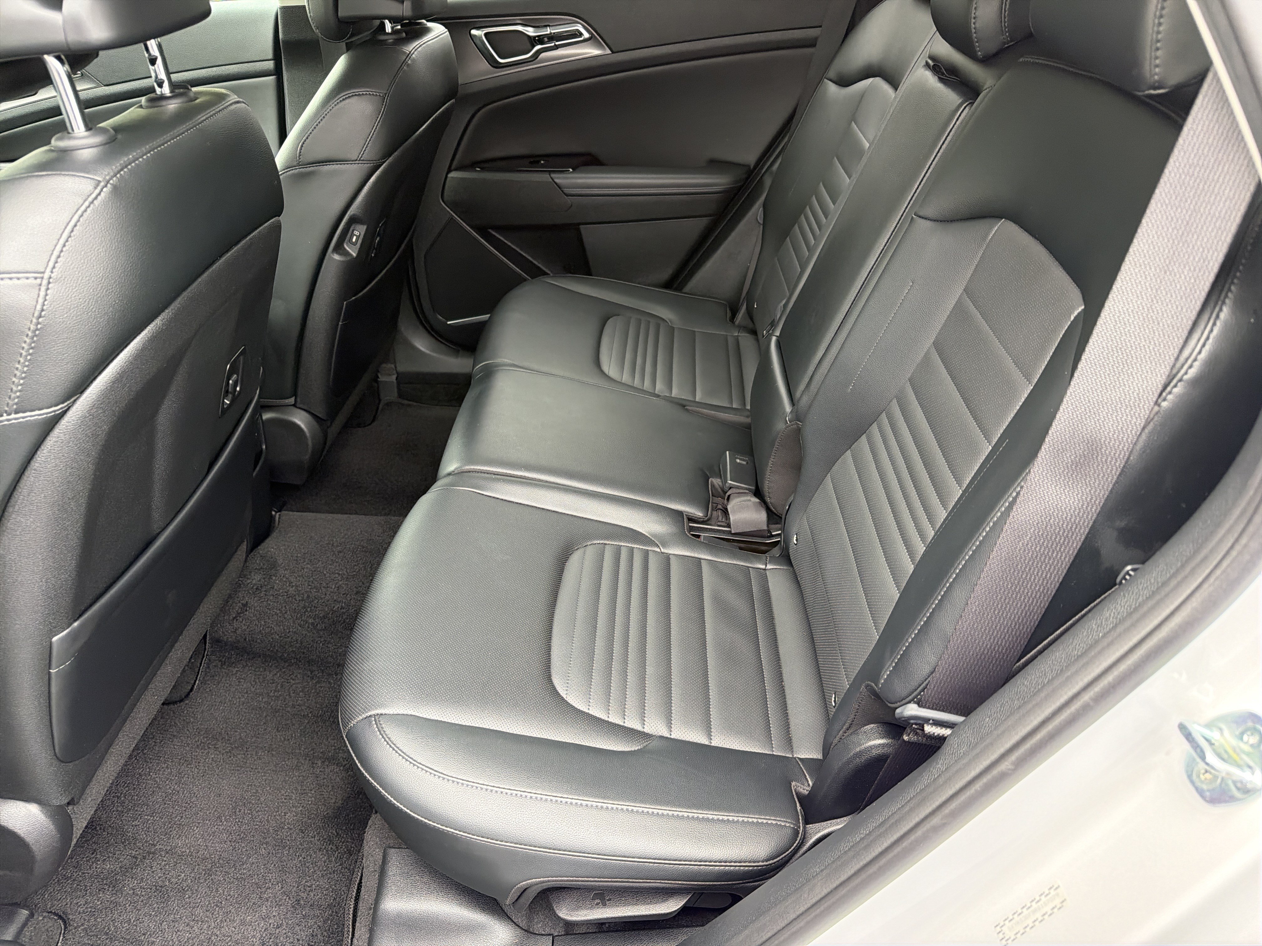 Used 2024 Kia Sportage SX FWD image 19