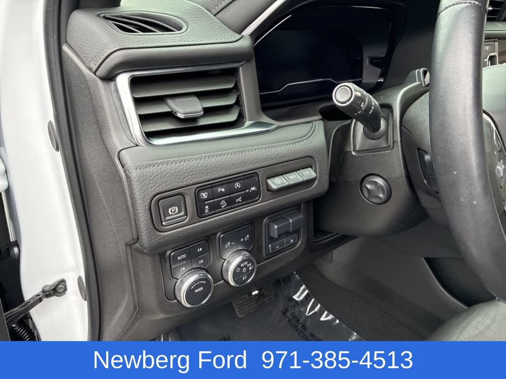 Used 2024 GMC Yukon XL Denali w/ Advanced Technology Package AWD/4WD image 14