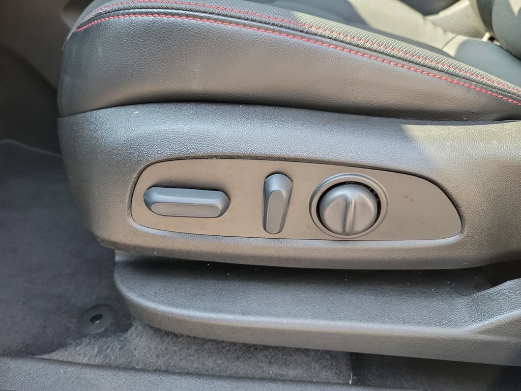 Used 2022 Chevrolet Equinox RS FWD image 20