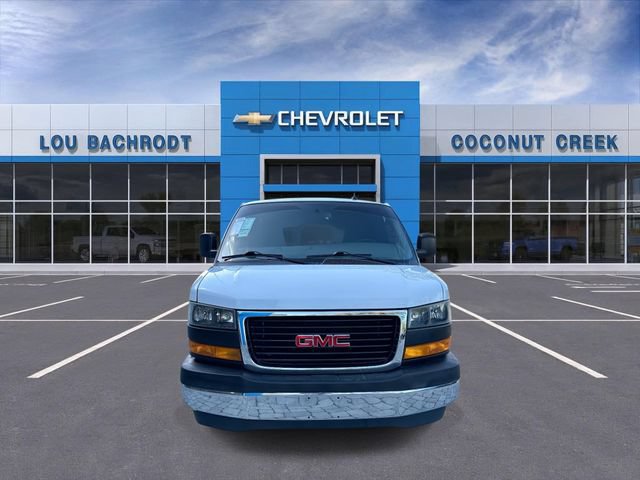 Used 2019 GMC Savana 2500 w/ Driver Convenience Package RWD image 3