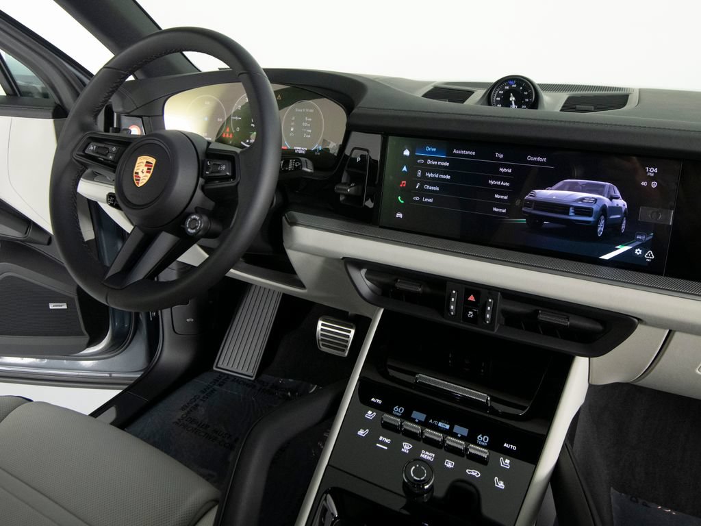 New 2026 Porsche Cayenne S AWD/4WD image 32