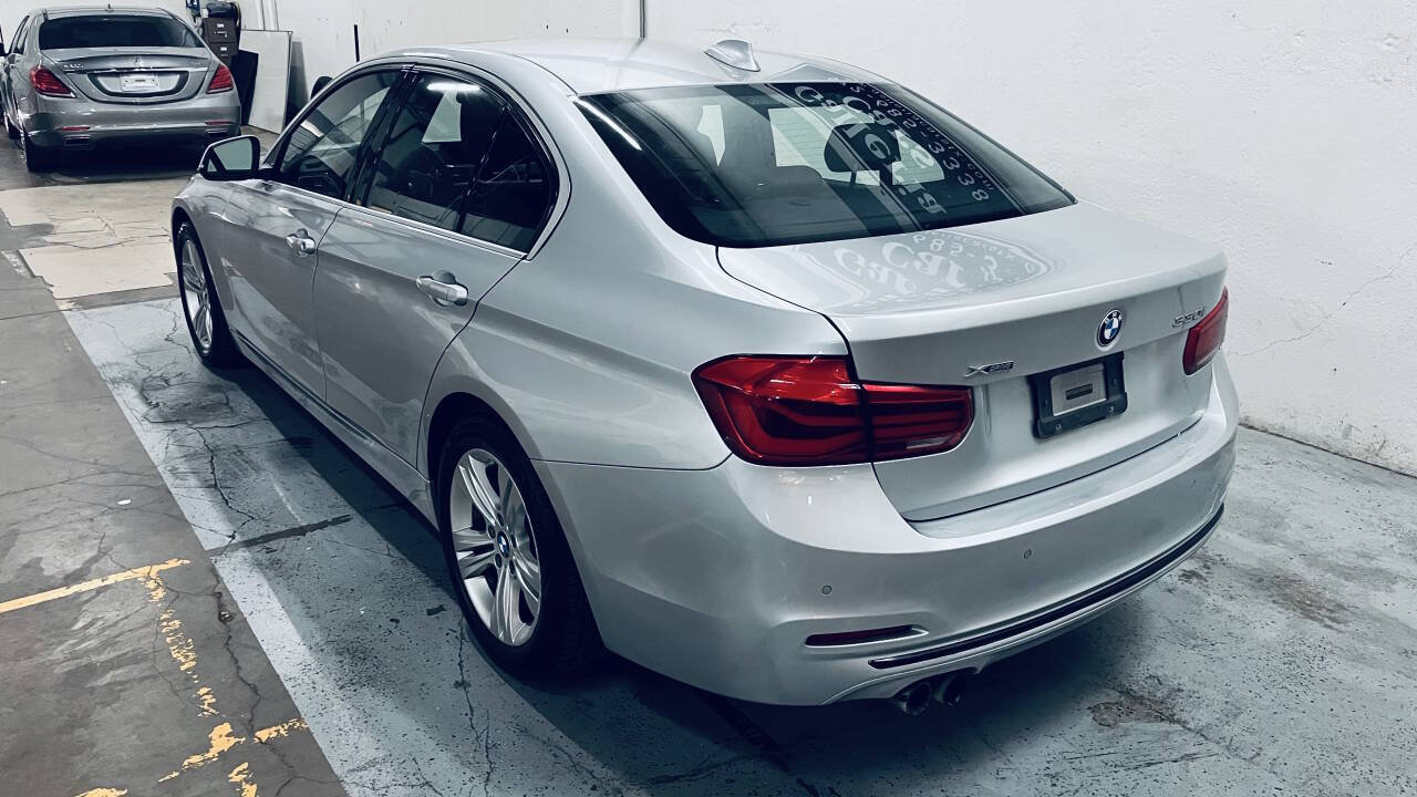 Used 2017 BMW 330i xDrive Sedan AWD/4WD image 5
