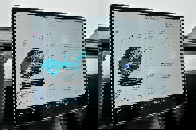 Used 2022 Tesla Model Y Long Range image 35