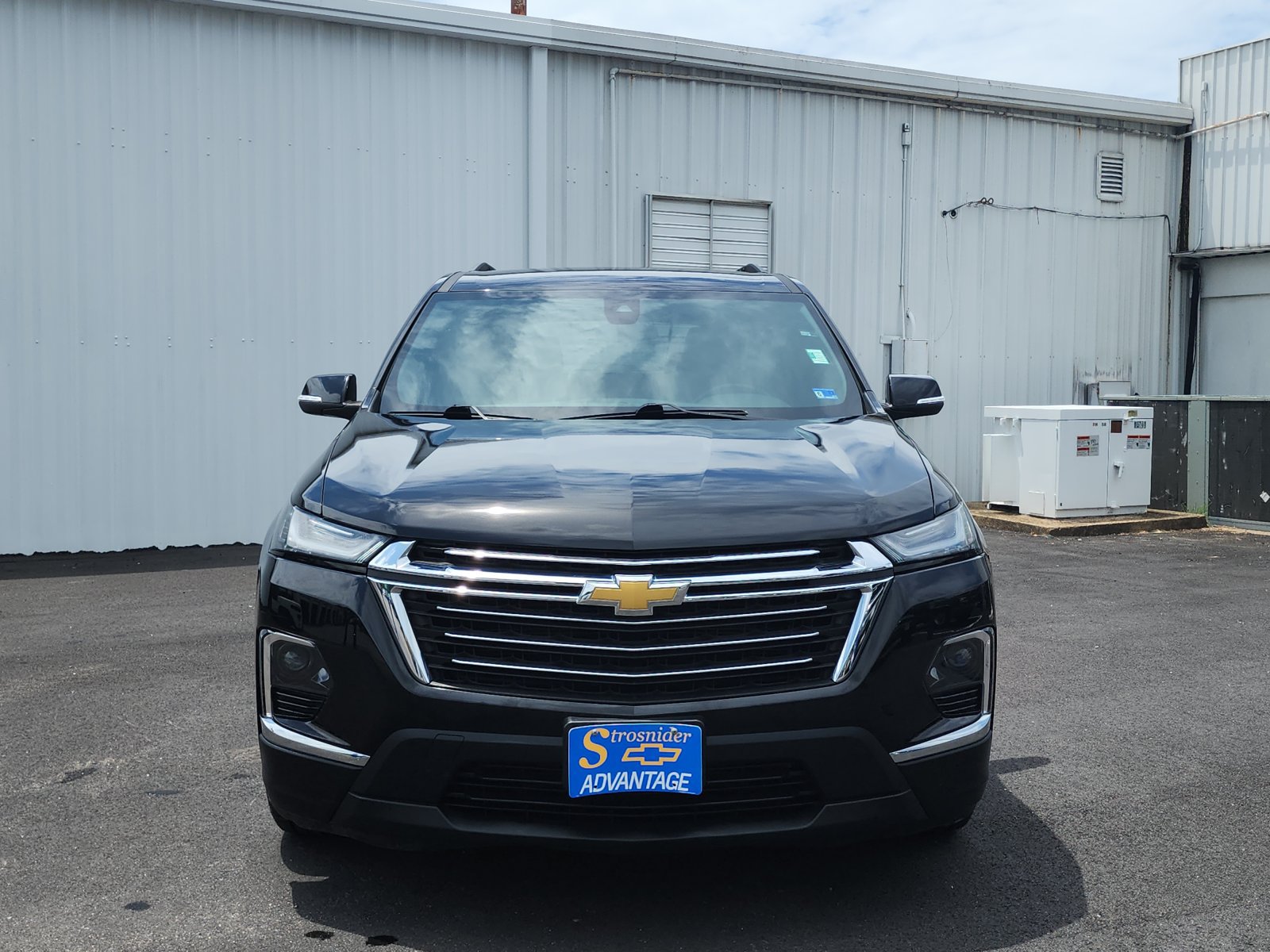 Used 2023 Chevrolet Traverse LT w/ LPO, Floor Liner Package AWD/4WD image 8