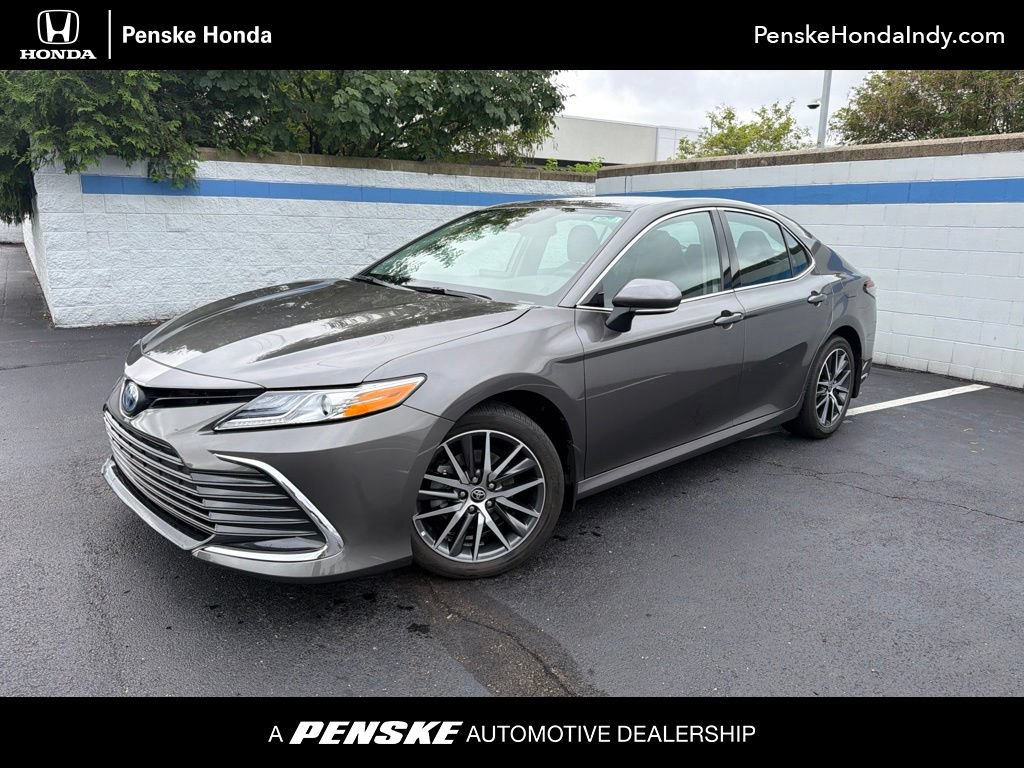 Used 2024 Toyota Camry XLE w/ Cold Weather Package