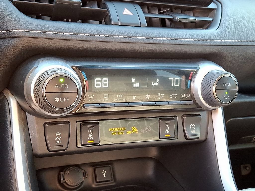 Used 2022 Toyota RAV4 XLE w/ Convenience Package AWD/4WD image 20