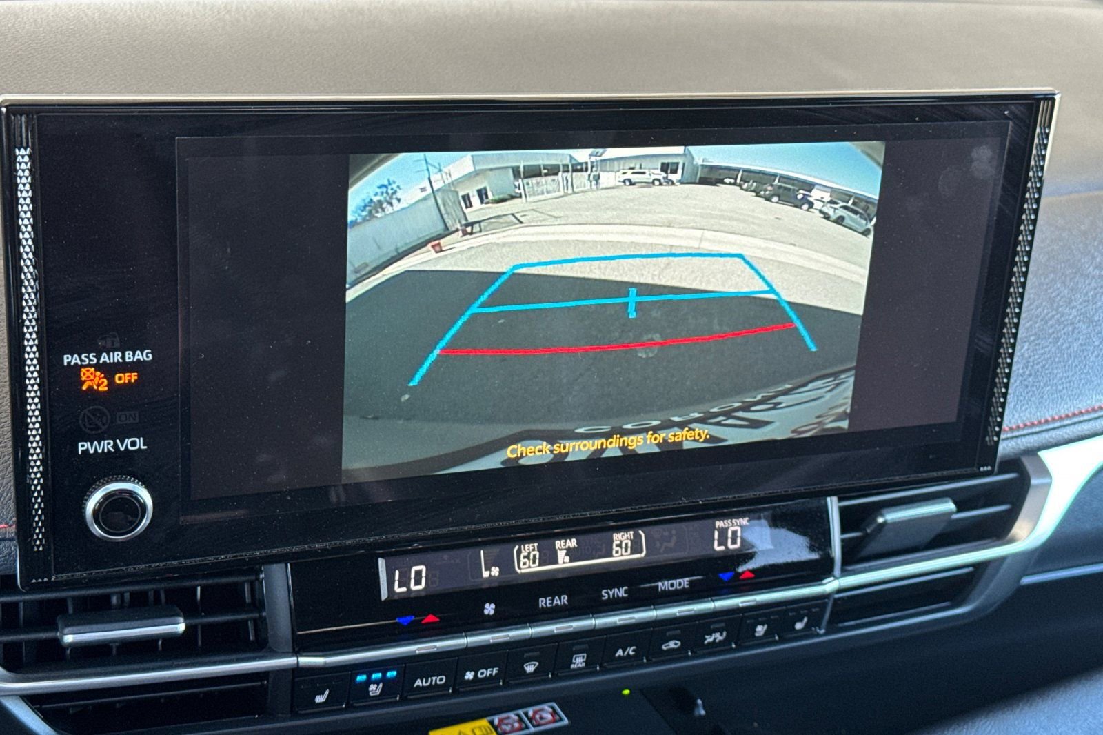 Used 2025 Toyota Sienna XSE w/ XSE Premium Package image 20