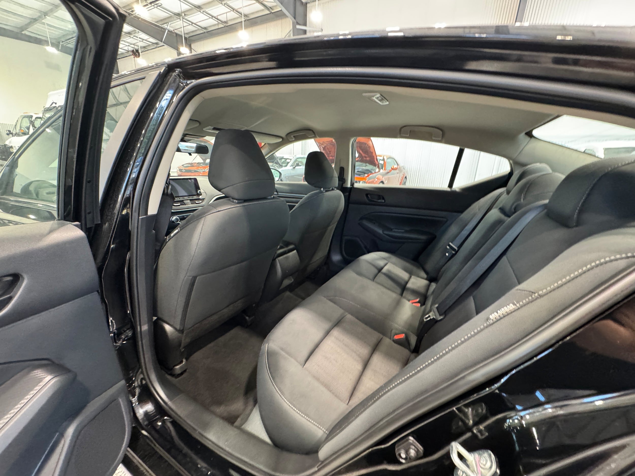 Used 2025 Nissan Altima 2.5 S FWD image 11