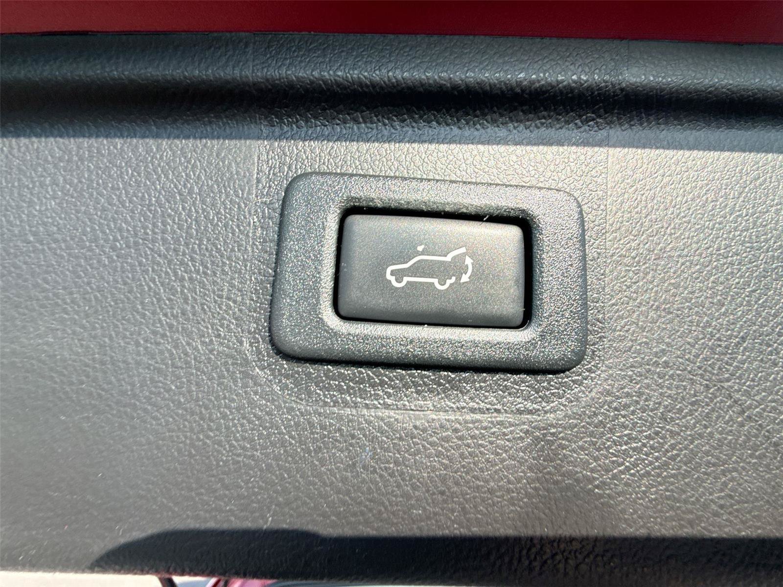 Used 2019 Subaru Outback 2.5i Premium AWD/4WD image 18