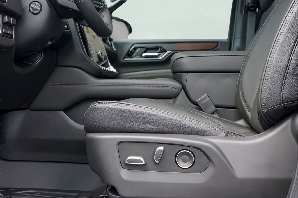 New 2026 GMC Yukon Denali w/ Denali Reserve Package AWD/4WD image 18