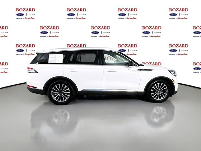 Used 2023 Lincoln Aviator Reserve w/ Equipment Group 201A image 9