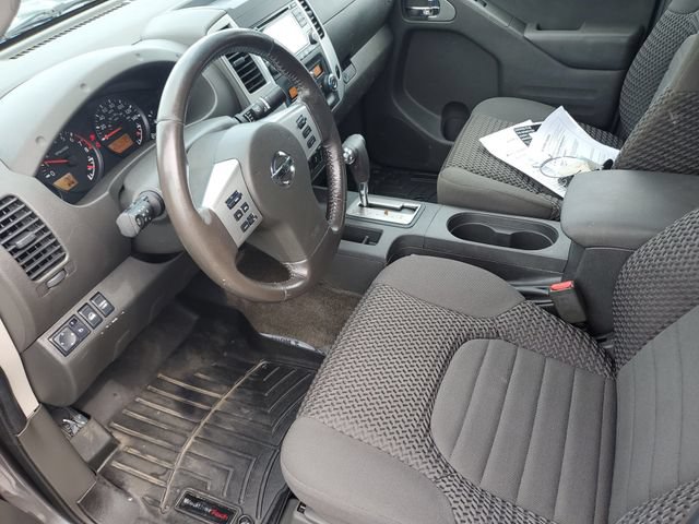 Used 2016 Nissan Frontier SV w/ SV Value Truck Package AWD/4WD image 12