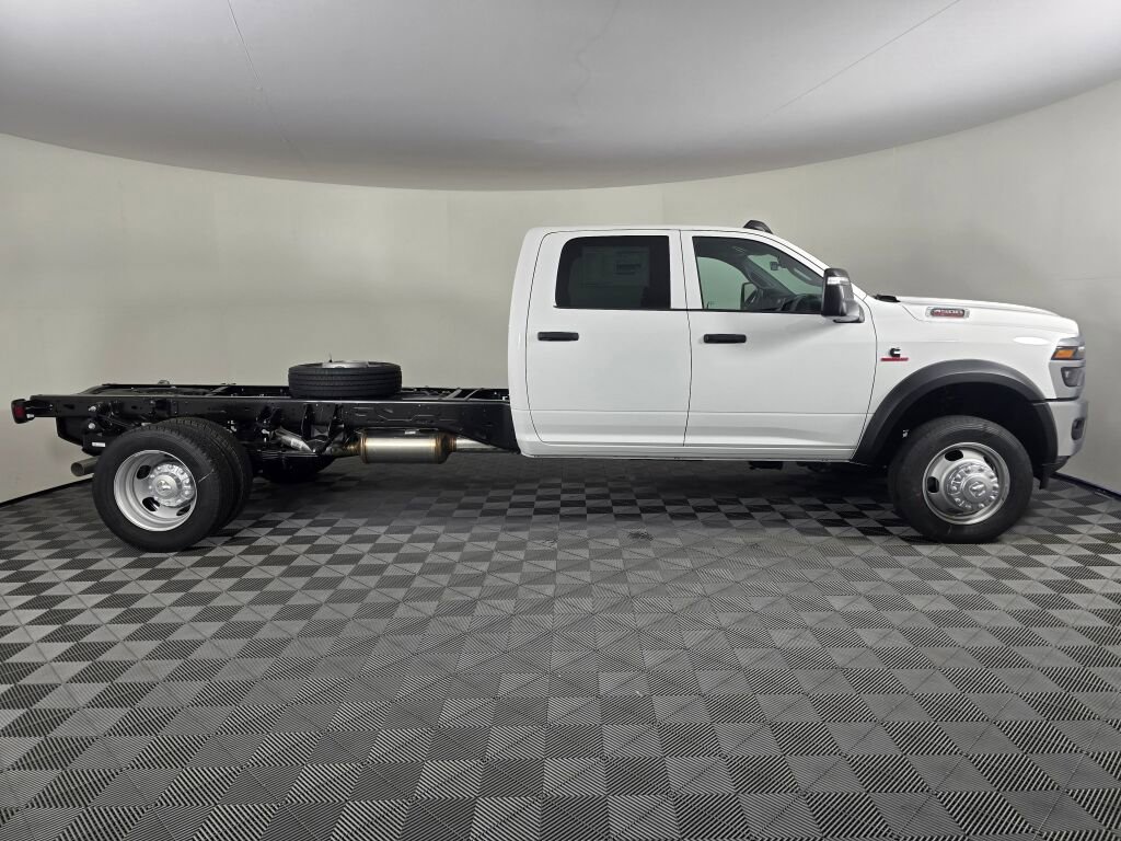 New 2026 RAM 4500 Tradesman w/ Chrome Appearance Group image 3