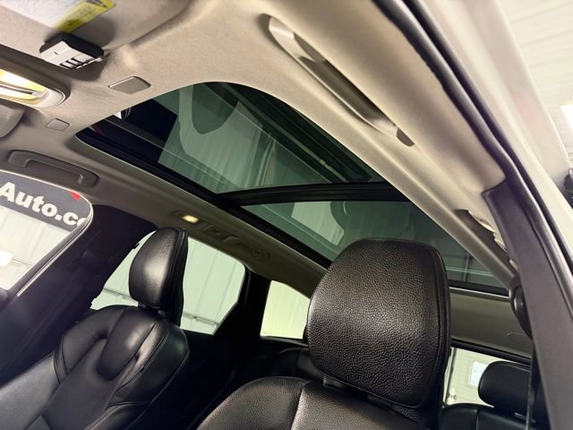 Used 2023 Volvo XC60 B5 Plus w/ Climate Package image 20