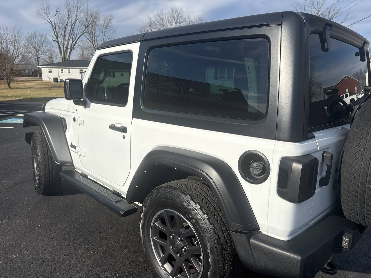 Used 2023 Jeep Wrangler Sport AWD/4WD image 12
