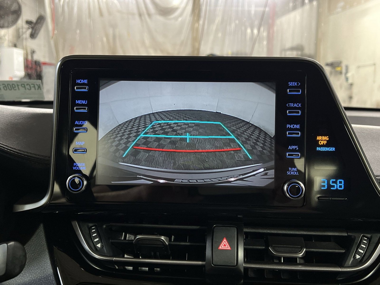 Used 2019 Toyota C-HR LE image 18