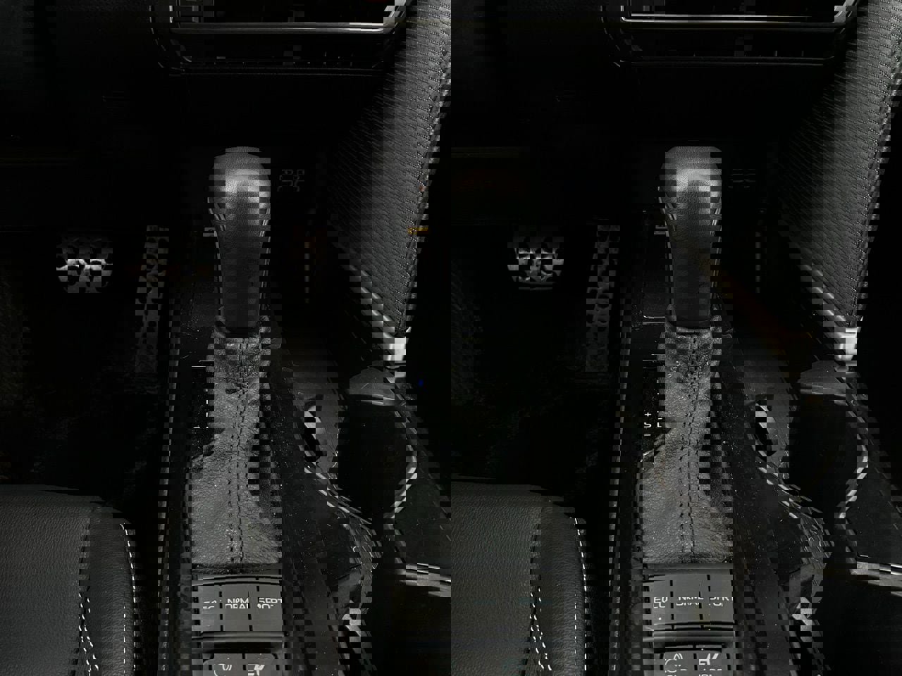 Used 2025 Toyota Camry SE image 24