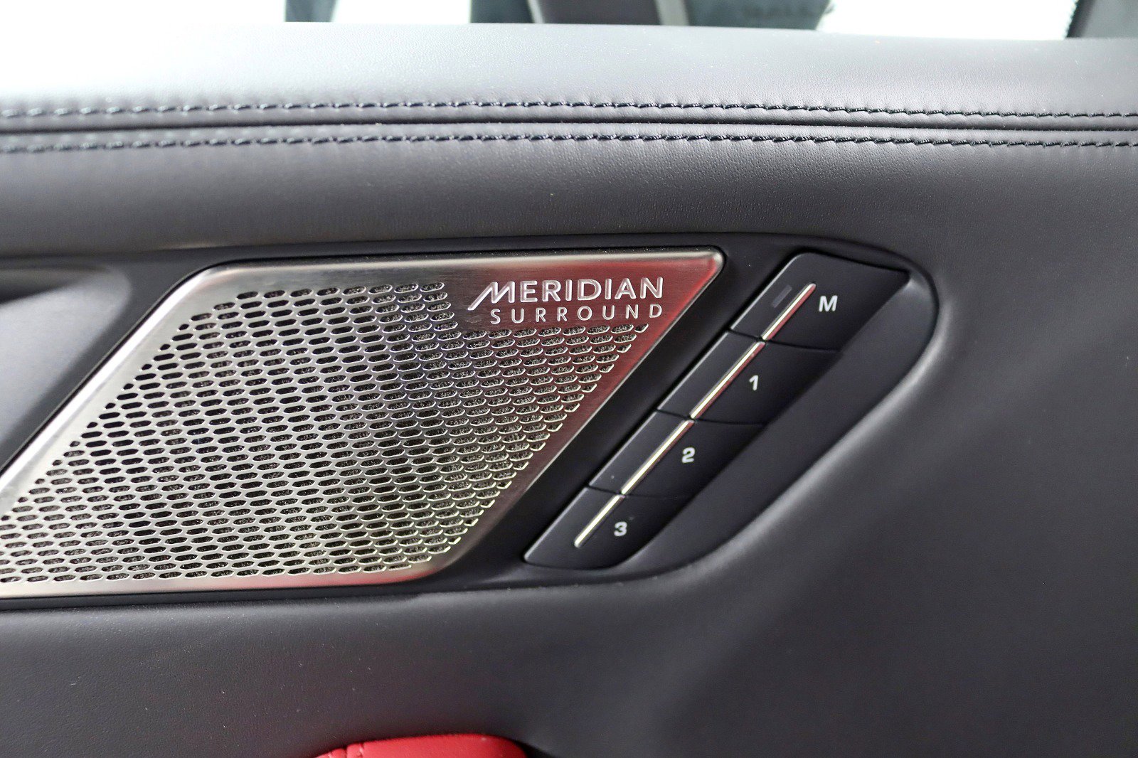 Used 2020 Jaguar I-PACE HSE image 34