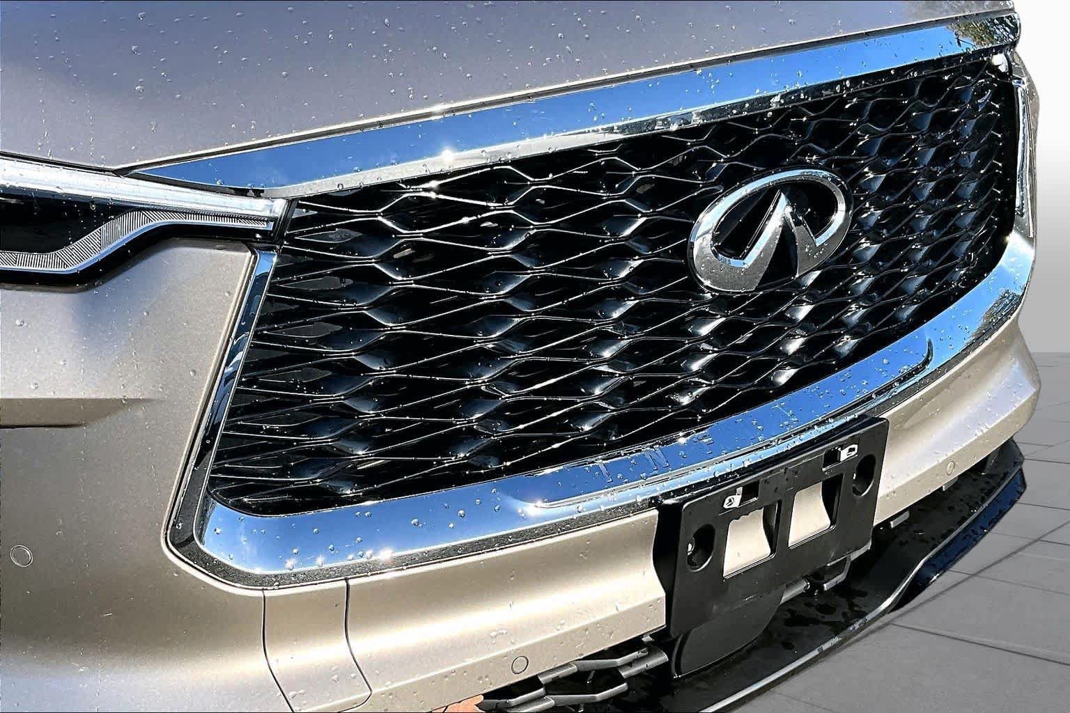 Used 2025 INFINITI QX60 Luxe w/ Vision Package AWD/4WD image 30
