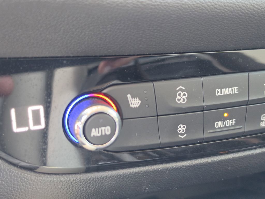 Used 2023 Buick Enclave Essence FWD image 24