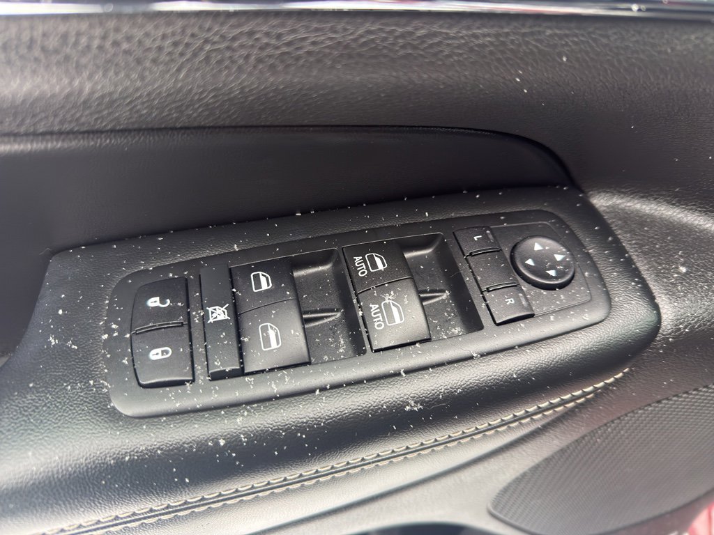 Used 2017 Jeep Grand Cherokee Limited w/ Trailer Tow Group IV image 12