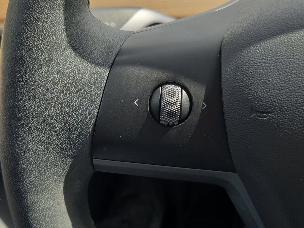 Used 2022 Tesla Model 3 Performance image 30