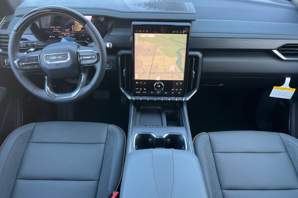 New 2026 GMC Acadia AT4 w/ Super Cruise Package image 10