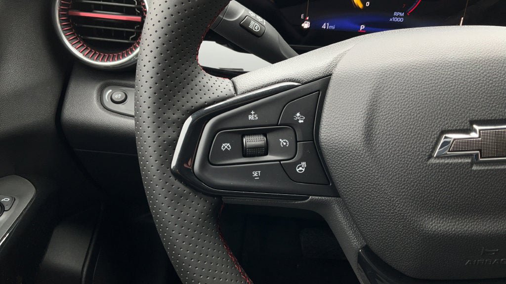 New 2026 Chevrolet Trax RS w/ Driver Confidence Package FWD image 31