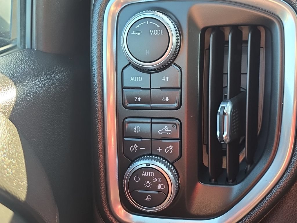 Used 2020 GMC Sierra 1500 AT4 w/ AT4 Preferred Package AWD/4WD image 29