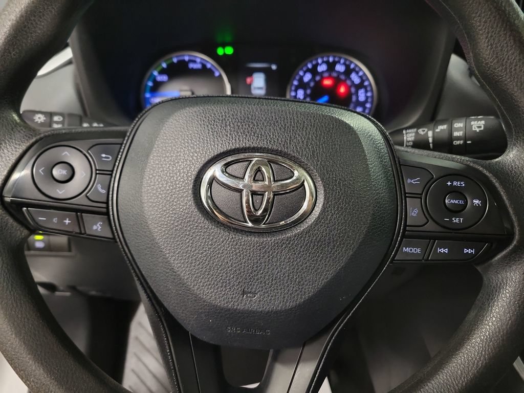 Used 2019 Toyota RAV4 XLE w/ Carpet Mat Package AWD/4WD image 23