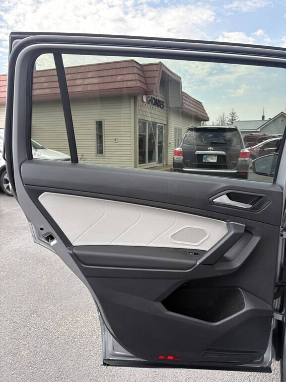 Used 2019 Volkswagen Tiguan S AWD/4WD image 27