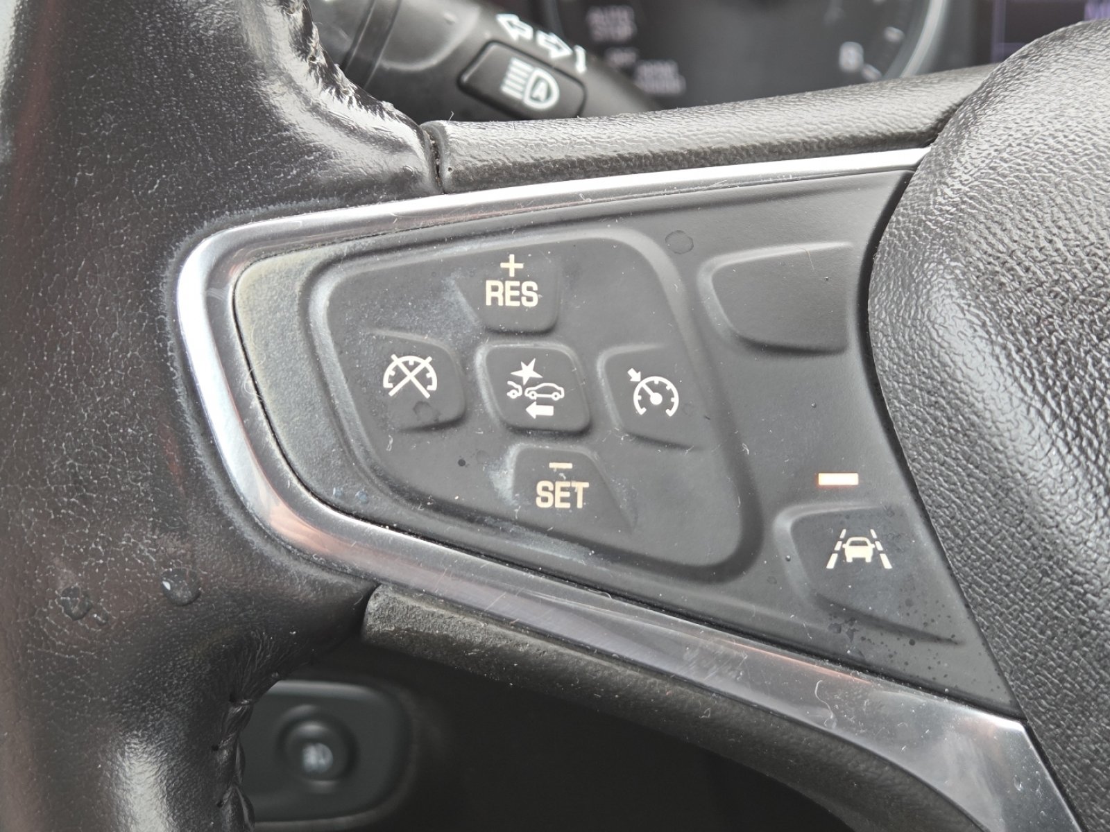 Used 2020 Chevrolet Equinox LT FWD image 5