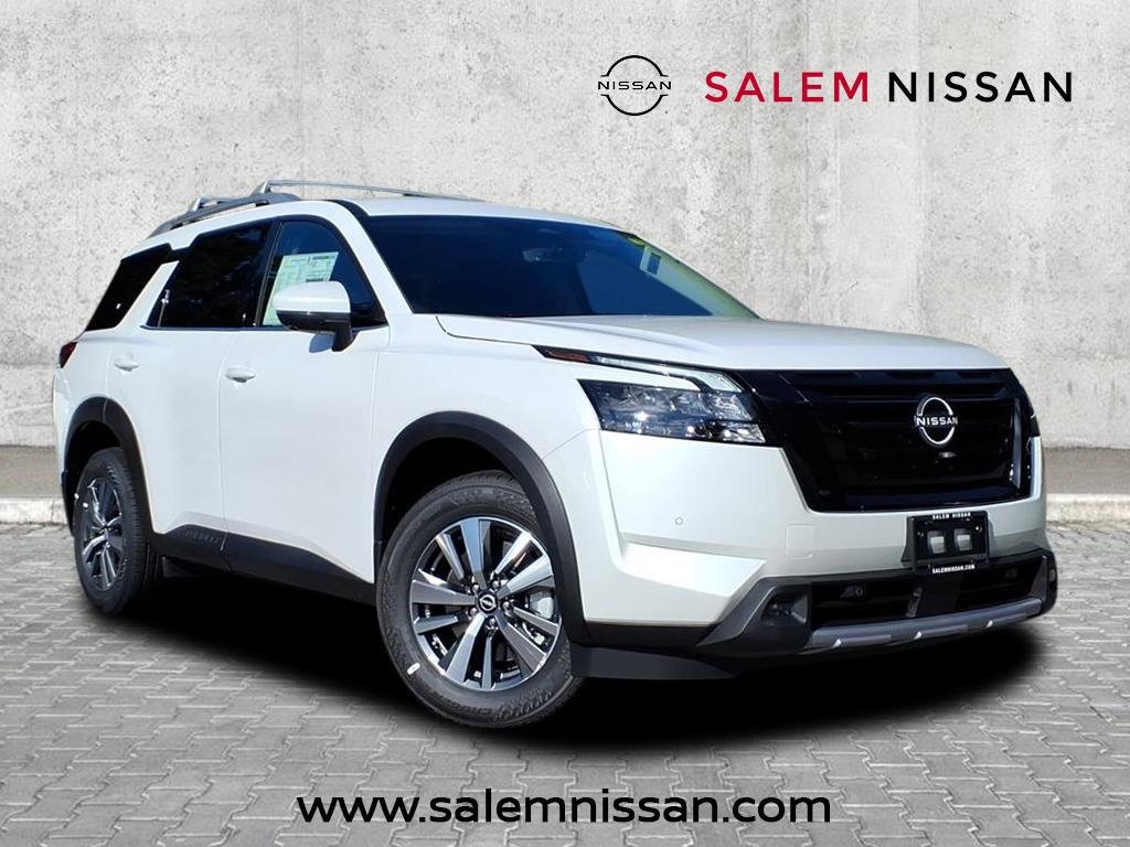 New 2025 Nissan Pathfinder SL w/ Lighting Package (N92)
