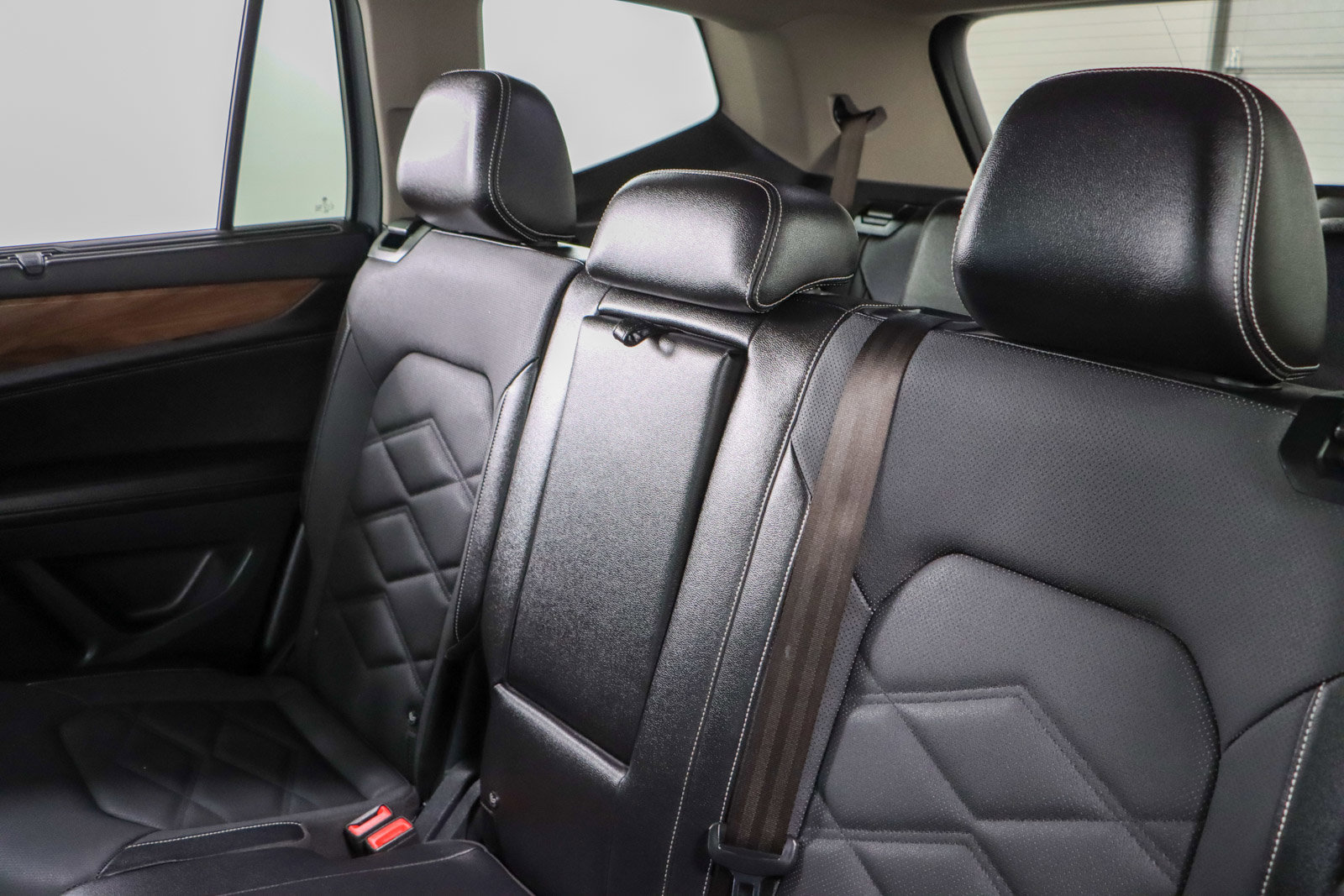 Used 2024 Volkswagen Atlas SE image 24