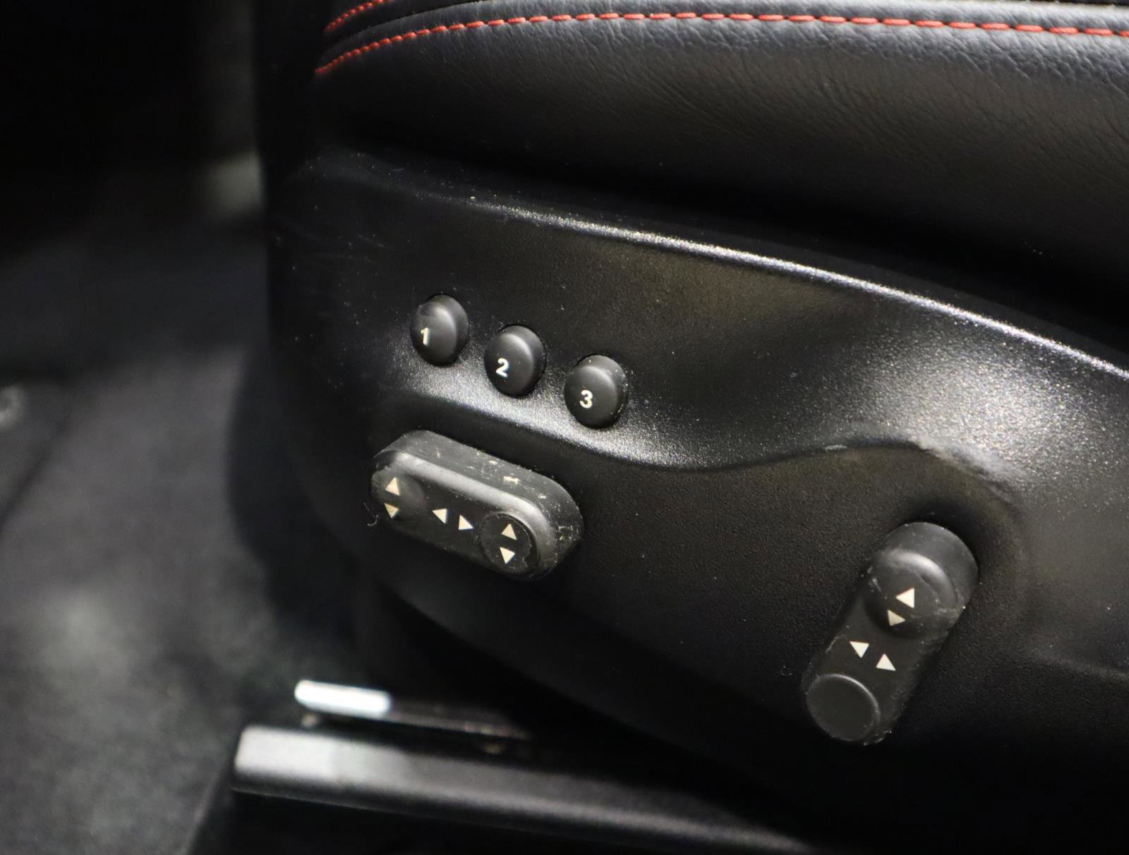 Used 2018 Maserati GranTurismo Sport image 23