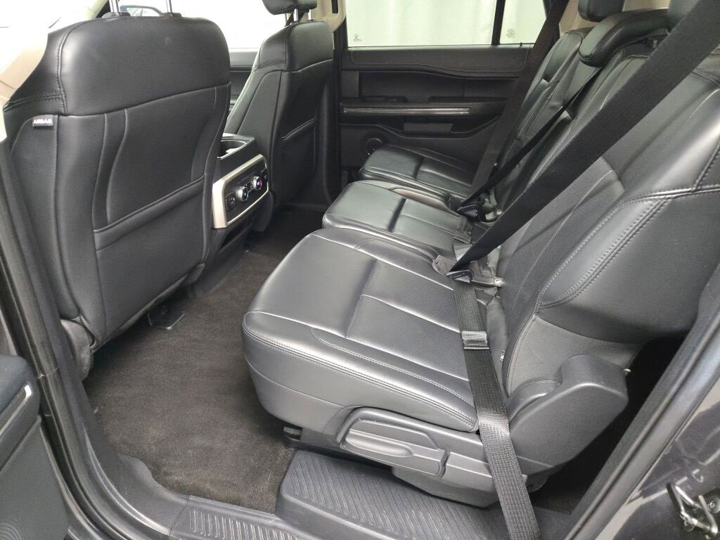 Used 2023 Ford Expedition Max XLT image 19