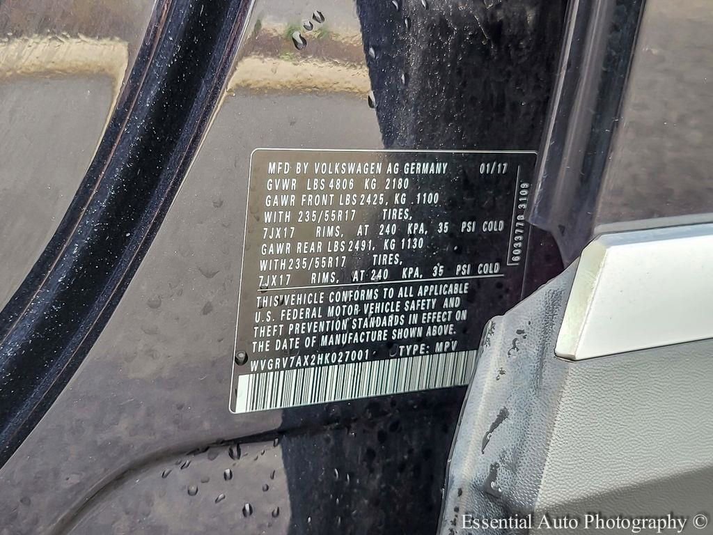 Used 2017 Volkswagen Tiguan Wolfsburg Edition image 15