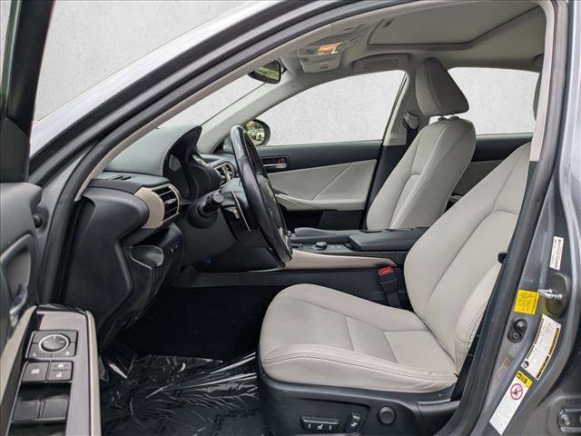 Used 2016 Lexus IS 200t RWD image 11