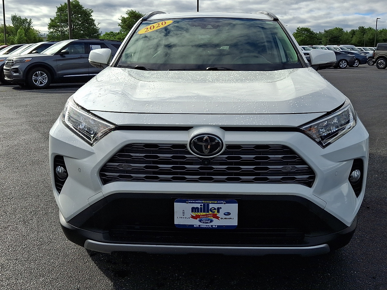 Used 2020 Toyota RAV4 Limited AWD/4WD image 2
