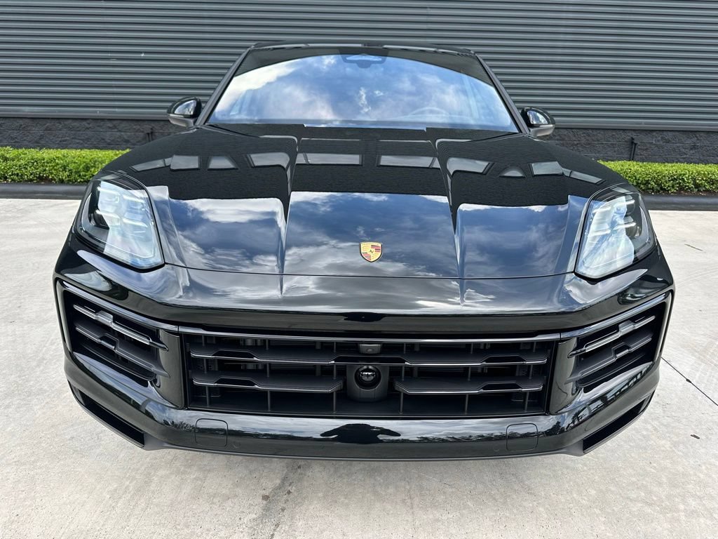 Used 2026 Porsche Cayenne E-Hybrid Coupe AWD/4WD image 8