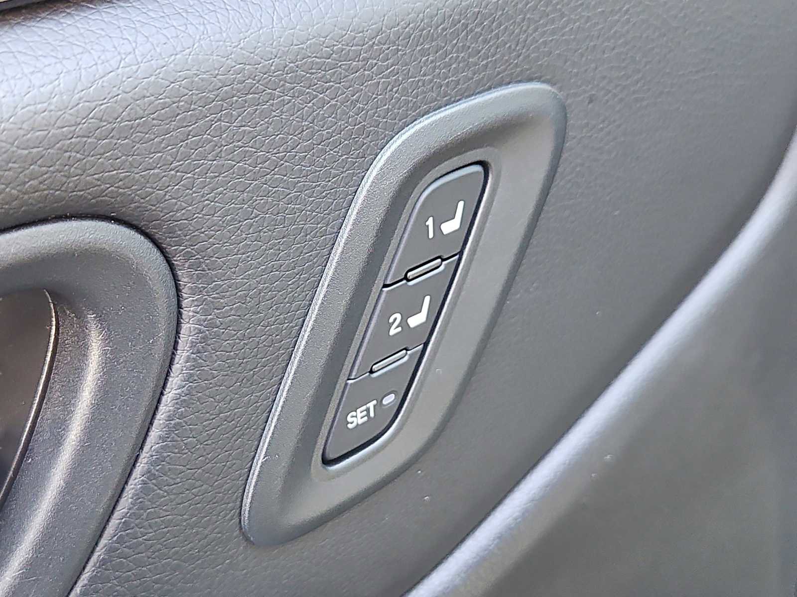 Used 2024 Honda Pilot EX-L image 17