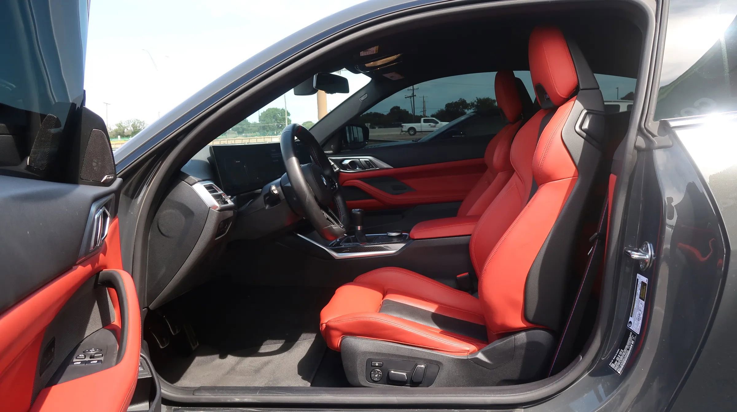 Used 2025 BMW M4 Coupe w/ Executive Package RWD image 16