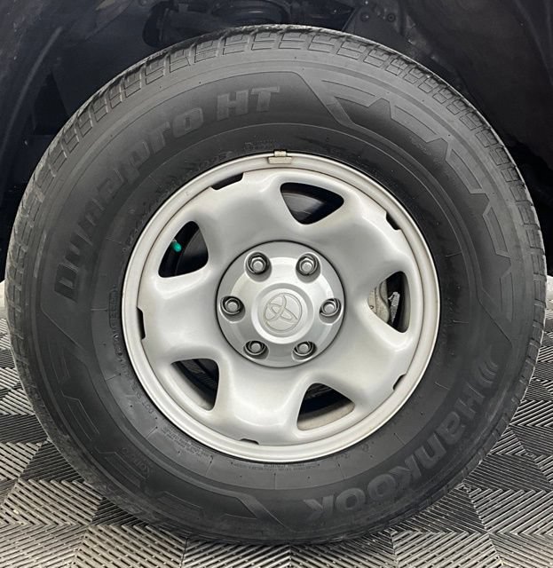 Used 2021 Toyota Tacoma SR AWD/4WD image 25
