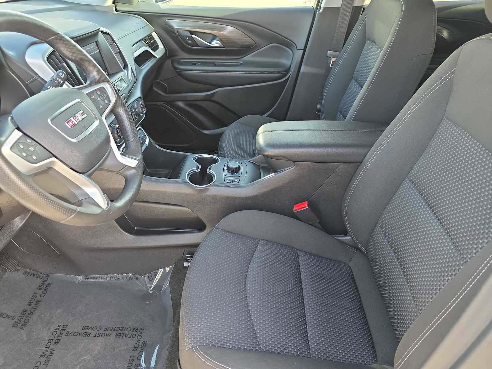 Used 2024 GMC Terrain SLE w/ Driver Convenience Package image 15