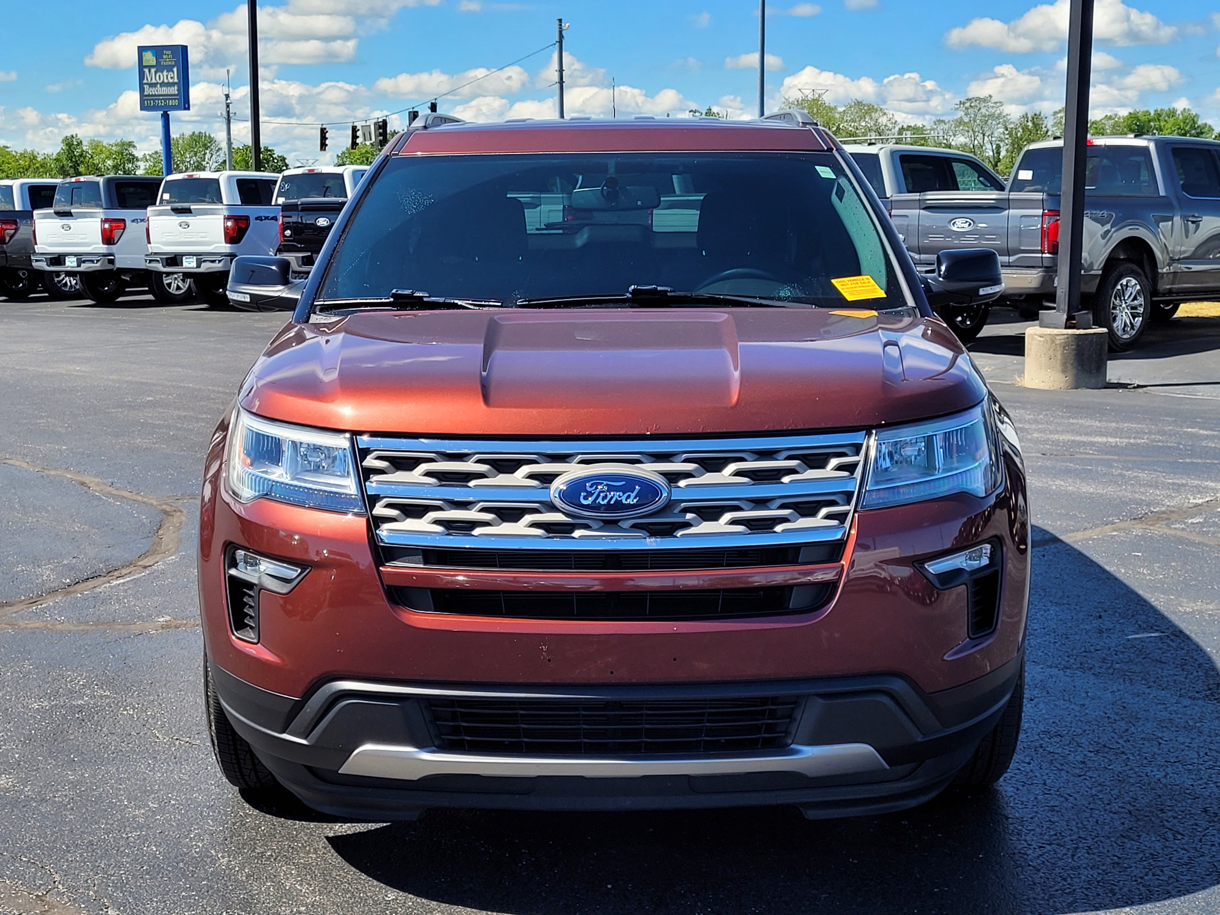 Used 2018 Ford Explorer XLT w/ Equipment Group 201A FWD image 9