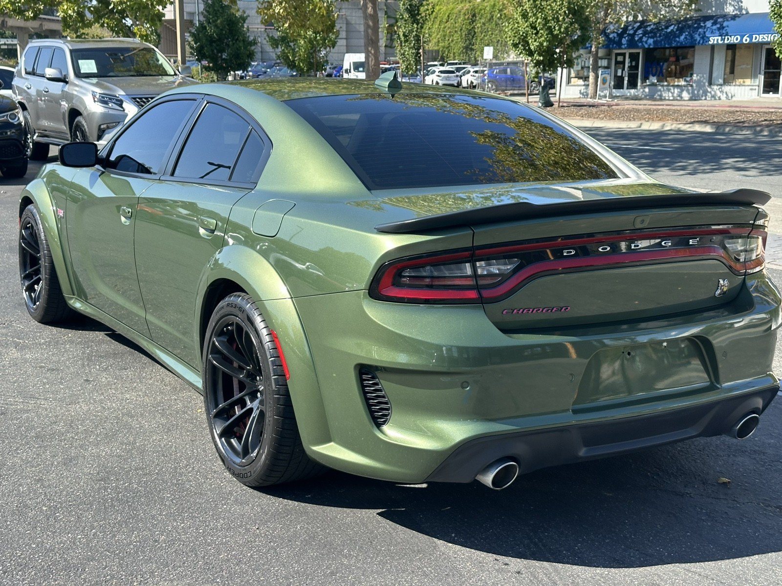 Used 2020 Dodge Charger Scat Pack RWD image 11