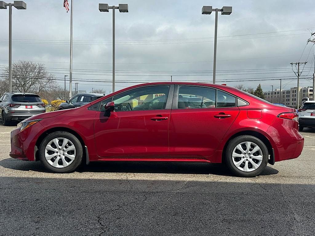 Certified 2024 Toyota Corolla LE image 2