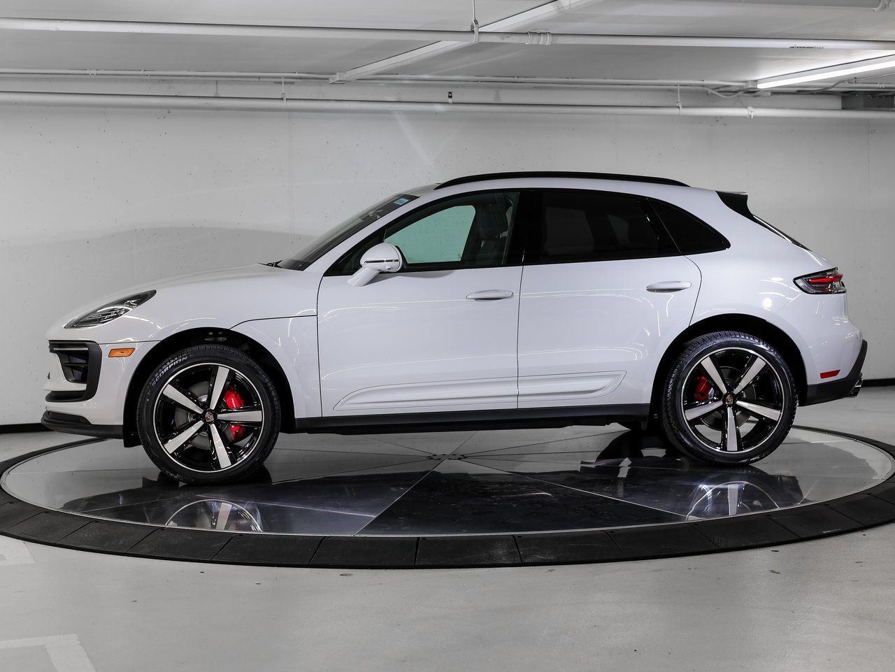 New 2026 Porsche Macan S AWD/4WD image 2