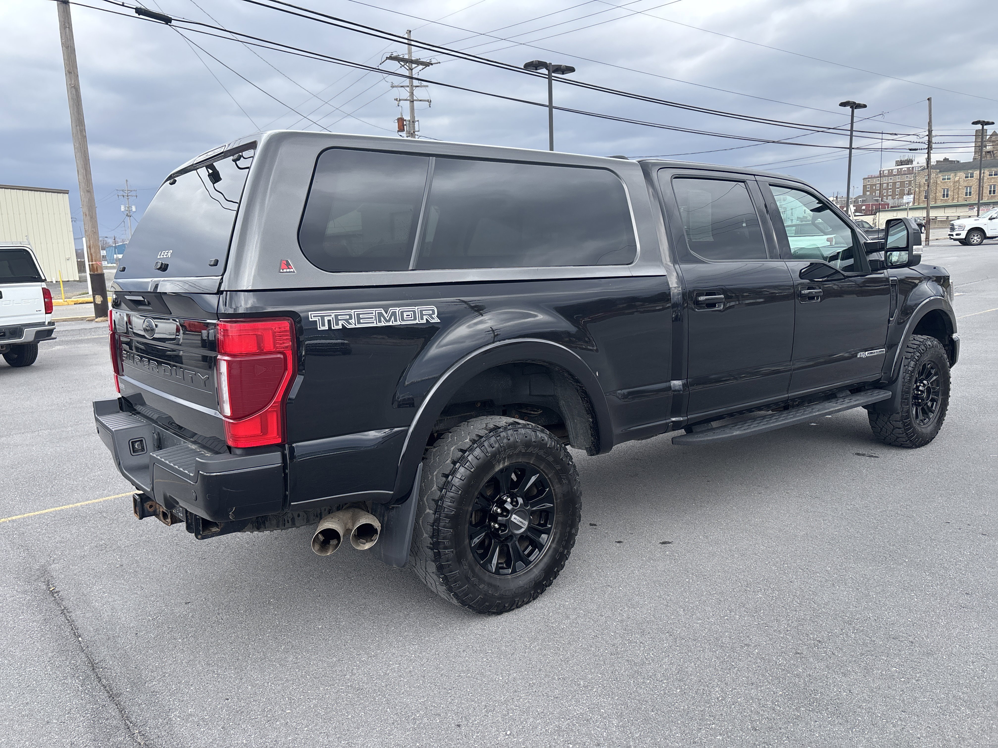Used 2021 Ford F250 Lariat image 3